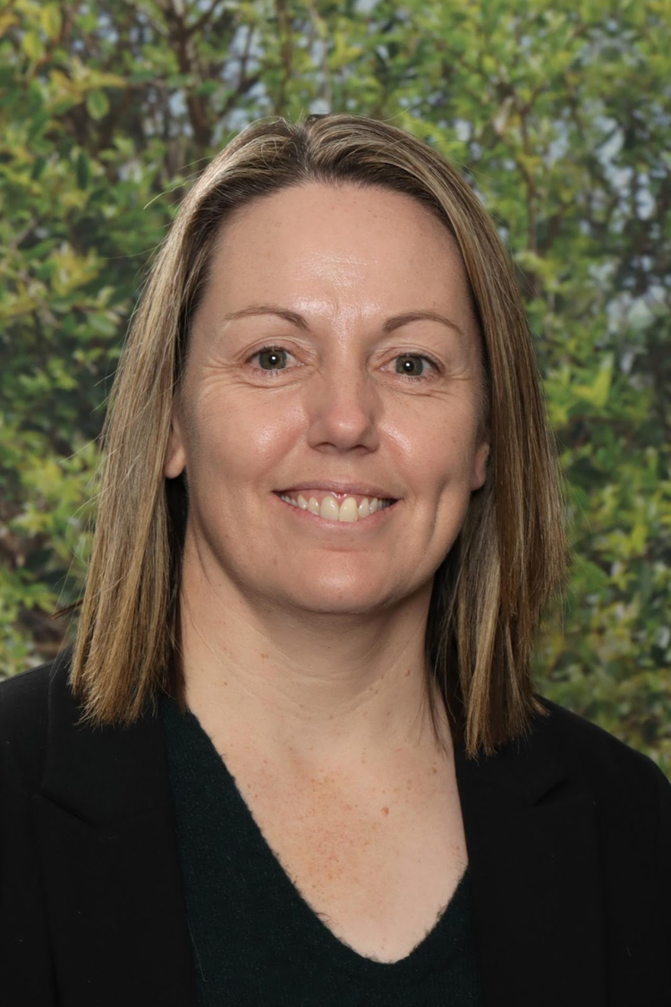 Melanie Elks (Principal)
