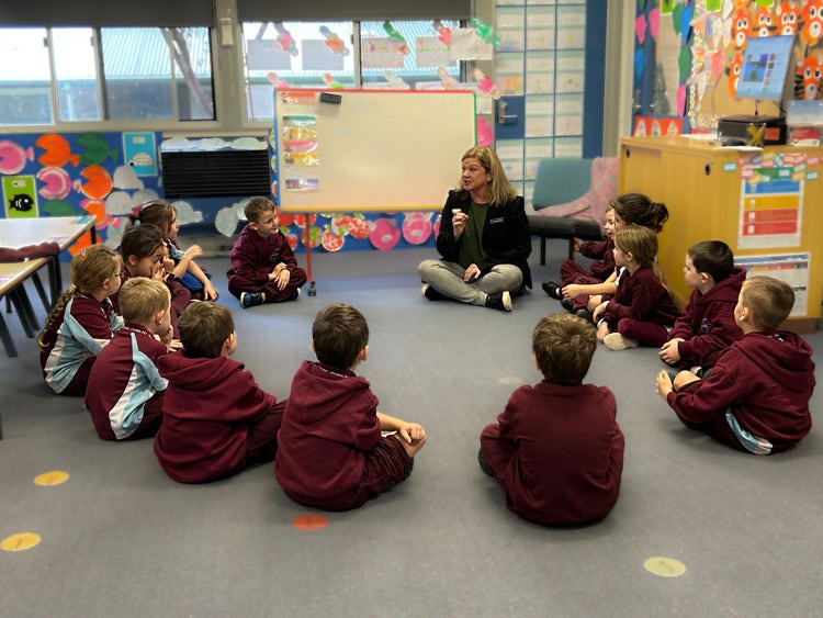 Circles support strong relatiohsips in the classroom